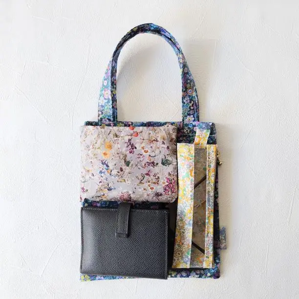 ☆受注制作☆ ミニフラットバッグ リバティ ラミネート お好みの柄で