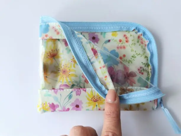 ★福袋★輸入リバティ生地【 ティッシュケース / ポーチ / ペンケース 】 ティッシュケースとポーチが合体！リバティプリントで作る便利なポーチ