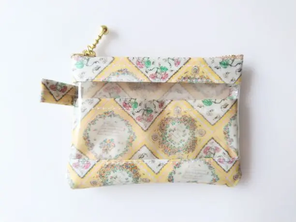 仕切り付きxxs-3 カードサイズ クリアポーチ フルールフーラード