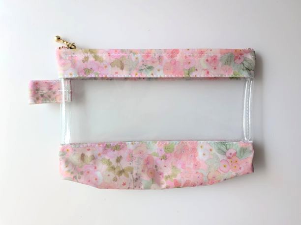 横型　マチつき　クリアポーチ　ホリーホックス　♡典型的なイングリッシュガーデンに咲く沢山のタチアオイからインスピレーションを受け水彩で描かれました