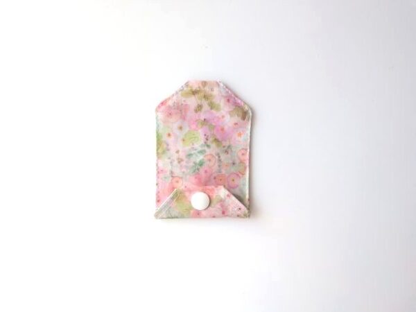 ★限定商品★　お守りケース　お守りカバー　リバティラミネート　ホリーホックス