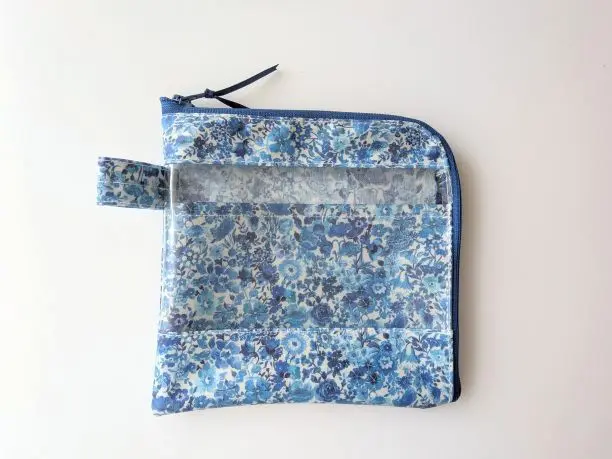 オーダー品　リバティ×半クリア ラミネートポーチ ITEMS | リバティ×リバティ