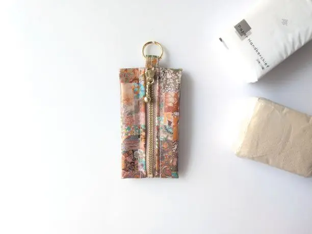 ★tsms★GPSケース リバティ ベッツィ ピンクガーベラ/合皮ミント ITEMS | リバティ×リバティ