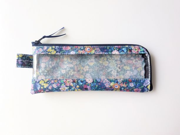 ペンケース　歯ブラシケース　L字ファスナー　クラシックガーデン　リバティ　ラミネート　♡リバティで最も有名で愛されている定番柄の見事な饗宴です