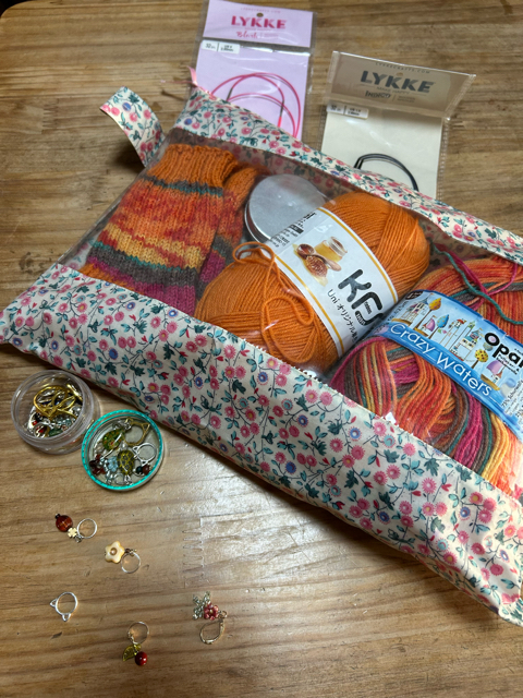 編み物好きさんに大人気！クリアポーチで〈編みかけ収納〉が快適に