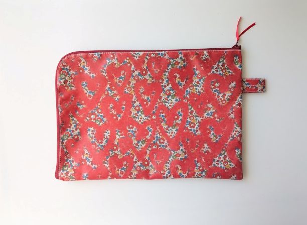 B5 L字ファスナークリアポーチ ベッツィアングラフィティ リバティ ラミネート ♡ 「ベッツィ」をフレッシュで楽しくアレンジしました - 画像 (2)