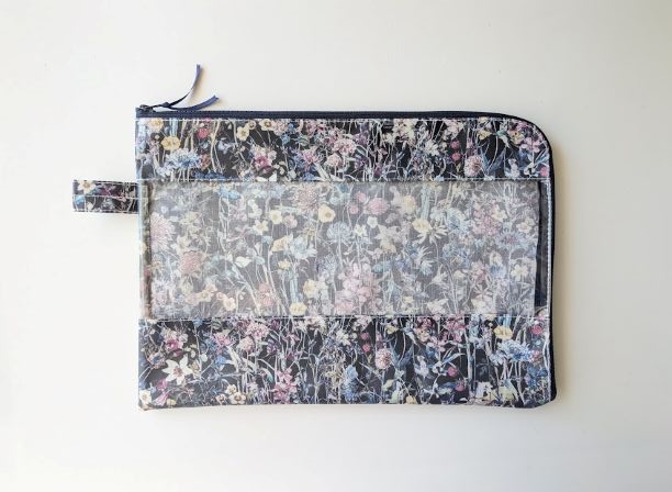 B5　L字ファスナークリアポーチ　ワイルドフラワーズ　リバティ　ラミネート　♡