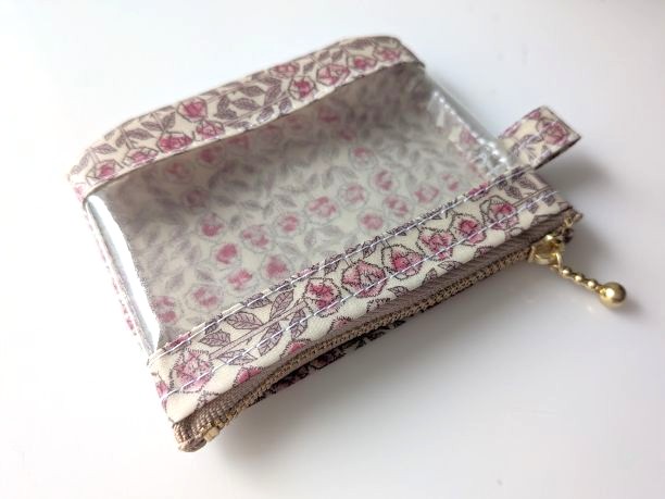 xxs-3 カードサイズ クリアポーチ スリーピングローズ リバティ ラミネート ♡皆川明氏とのコラボ - 画像 (5)