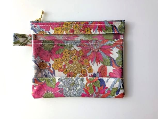 仕切り付きS-3　16.5×14　クリアポーチ　アンジェリカガーラ　リバティ　ラミネート　♡大胆な大花