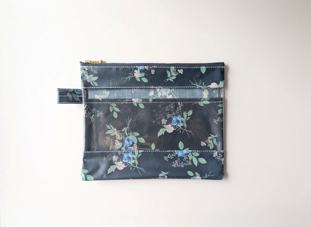 仕切り付きL-3　22×18　クリアポーチ　イルマズブーケ　リバティ　ラミナート　♡「Irma」を“Bouquet(ブーケ)”にした特別柄