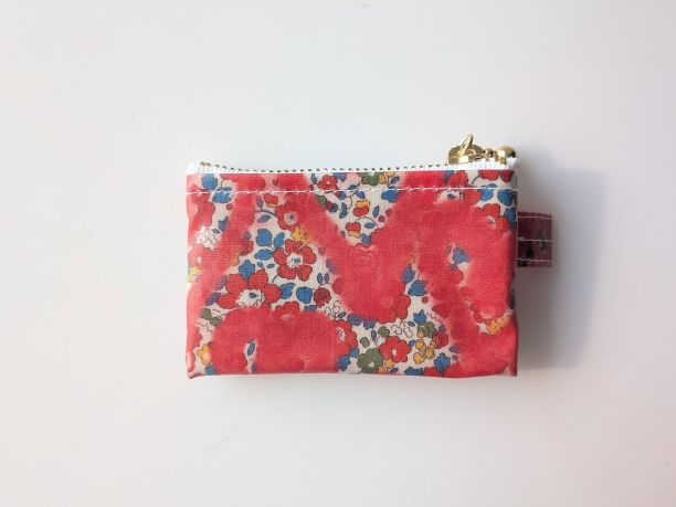 xxxs-3 9×5.5 クリアポーチ ベッツィアングラフィティ リバティ ラミネート ♡「ベッツィ」をフレッシュで楽しくアレンジしました - 画像 (3)