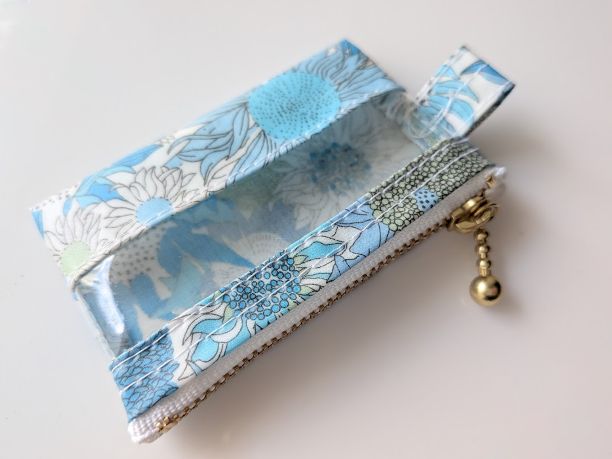 xxxs-3 9×5.5 クリアポーチ スモールスザンナ リバティ ラミネート ♡大小さまざまなひまわり - 画像 (5)