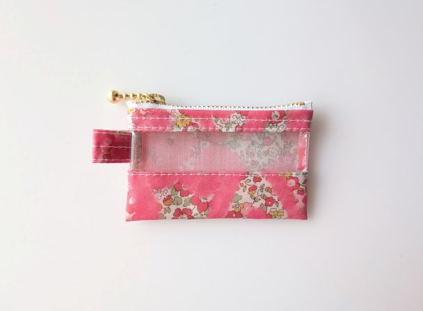 xxxs-3 9×5.5 クリアポーチ ベッツィアングラフィティ リバティ ラミネート ♡「ベッツィ」をフレッシュで楽しくアレンジしました - 画像 (2)