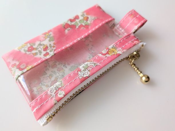 xxxs-3 9×5.5 クリアポーチ ベッツィアングラフィティ リバティ ラミネート ♡「ベッツィ」をフレッシュで楽しくアレンジしました - 画像 (5)