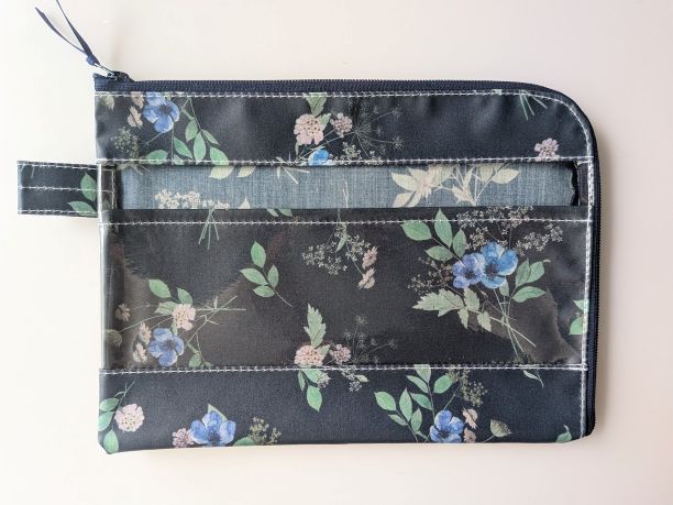 仕切り付き B6 L字ファスナークリアポーチ イルマズブーケ リバティ ラミネート ♡「Irma」を“Bouquet(ブーケ)”にしたメルシーならではの特別柄