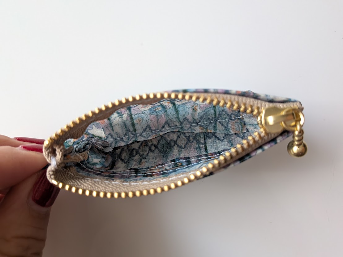 携帯ゴミ袋ケース エリジアンスモック リバティ ラミネート ♡「エリジアン」を新鮮にアレンジし珍しいパターンを作りました - 画像 (6)