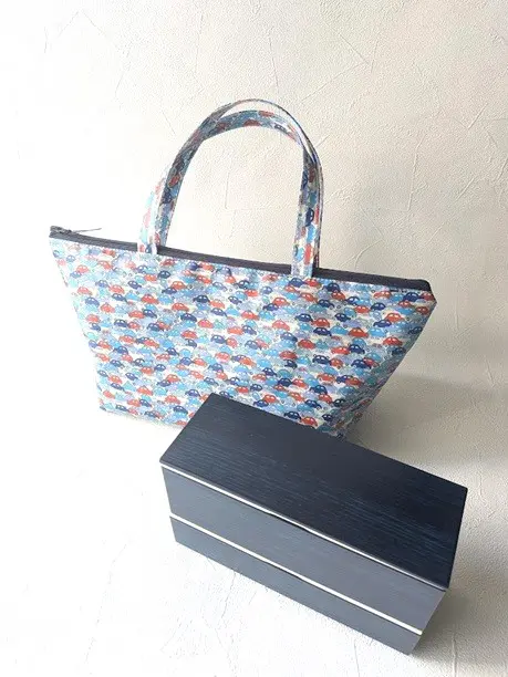 選ぶ楽しさを味わう、リバティの受注制作 保冷ランチバッグ | リバティ