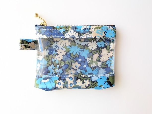 xxs-3 カードサイズ クリアポーチ ソープ リバティ ラミネート ♡1930年代のリバティ社の花柄を思い起こさせるような柄 - 画像 (2)