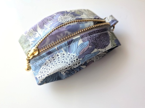 ★新商品★ 携帯用ペーパーナプキンケース ペーパーハンカチ リバティラミネート スモールスザンナ - 画像 (5)