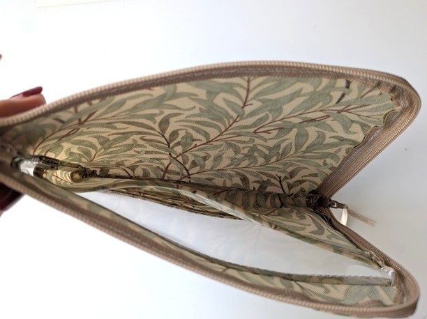 【現品限り・販売終了】仕切り付きA6 L字ファスナークリアポーチ お薬手帳 ウィローボウ ウィリアムモリス ラミネート ♡ - 画像 (6)