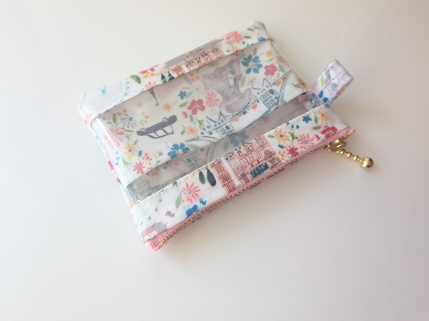 仕切り付きxxs-3 カードサイズ クリアポーチ プライドアンドブルーム リバティ ラミネート ♡ロンドンの街を象徴する風景を表情豊かなインクのスケッチで表現 - 画像 (5)