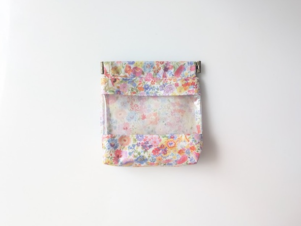 ★限定販売★ クリア バネポーチ(10×10cm)クラシックガーデン リバティ ラミネート