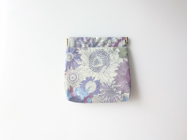 ★限定販売・訳あり★ クリア バネポーチ(10×10cm) スモールスザンナ リバティ ラミネート - 画像 (2)