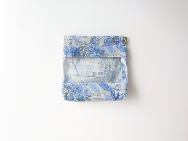 ★限定販売★ クリア バネポーチ(10×10cm)ロイヤルオークハウス リバティ ラミネート