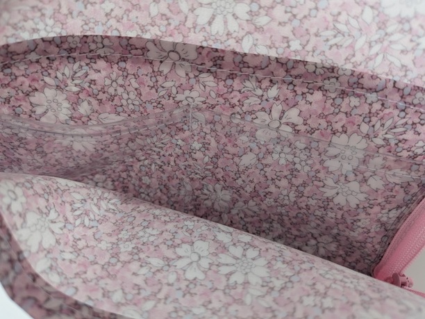 カード入れ付き A6(お薬手帳)L字ファスナークリアポーチ 仕切り付き リバティ ラミネート カペルペッパー - 画像 (7)